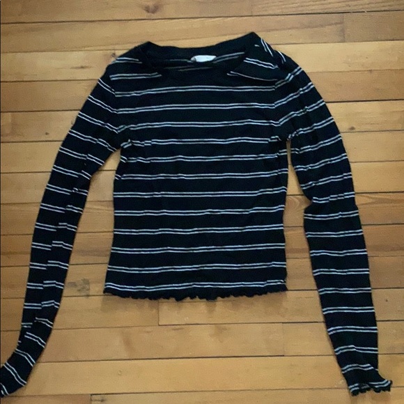 black and white stripped top - Picture 1 of 1